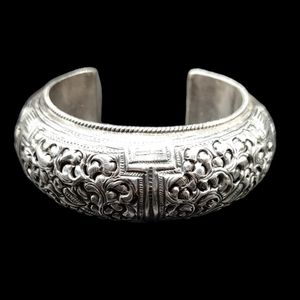 Estate Art Nouveau Sterling Silver Engraved Bracelet Floral Birds Chunky
